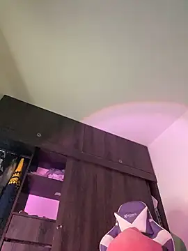 Snapshot of Flora_Minx chatting on February 16, 7:37 am Flora Minx online show from February 16, 7:37 am