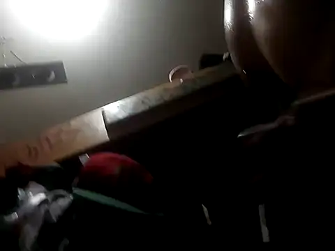 Snapshot of destroassbig2 chatting on March 1, 7:10 am destroassbig2 online show from March 1, 7:10 am