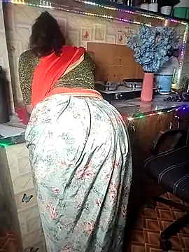 Snapshot of miss-maya24 chatting on November 17, 3:12 am miss-maya24 online show from November 17, 3:12 am