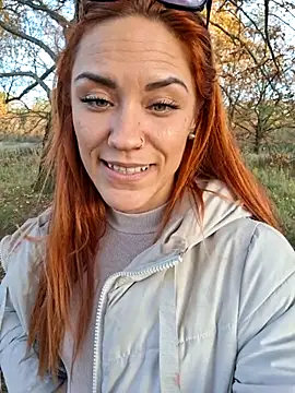 Snapshot of SlimBellaa chatting on November 4, 2:38 pm SlimBellaa online show from November 4, 2:38 pm