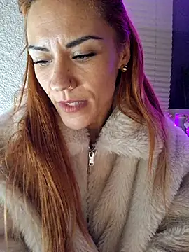 Snapshot of SlimBellaa chatting on November 14, 9:46 pm SlimBellaa online show from November 14, 9:46 pm