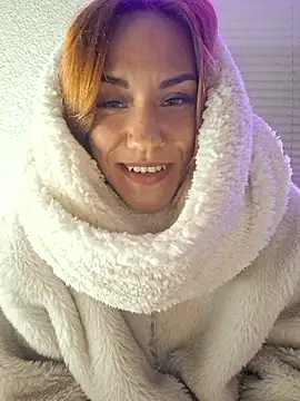 Snapshot of SlimBellaa chatting on November 22, 9:14 pm SlimBellaa online show from November 22, 9:14 pm