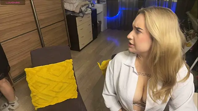 xxx sandra  online show from July 21, 2:19 pm