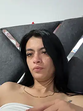 Snapshot of LiaCollings chatting on October 11, 7:40 am LiaCollings online show from October 11, 7:40 am