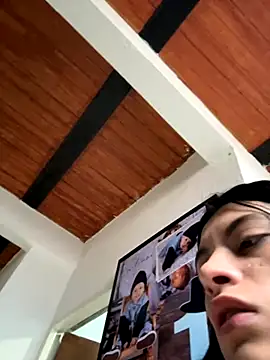 Snapshot of LiaCollings chatting on November 12, 12:38 pm LiaCollings online show from November 12, 12:38 pm