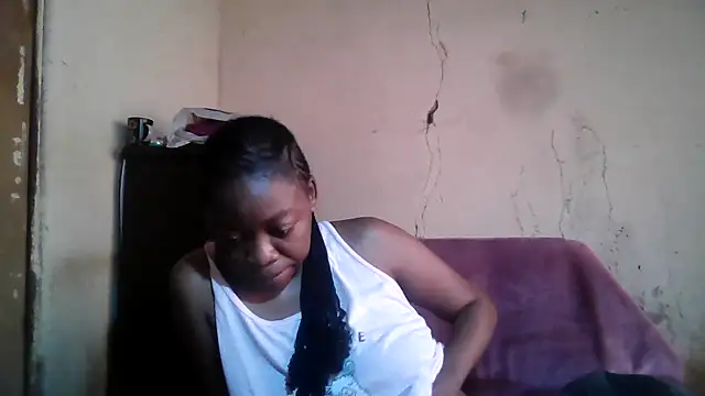 Snapshot of sexyhotchic93 chatting on September 21, 6:15 am sexyhotchic93 online show from September 21, 6:15 am