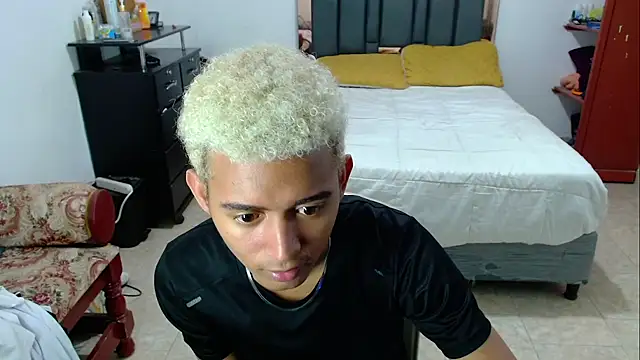 Snapshot of Raam_Star chatting on February 11, 5:51 pm Raam Star online show from February 11, 5:51 pm