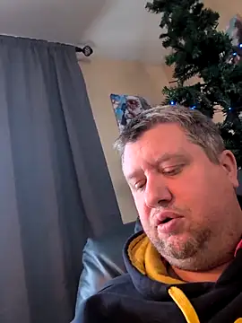 Single White Male online show from November 30, 4:11 pm