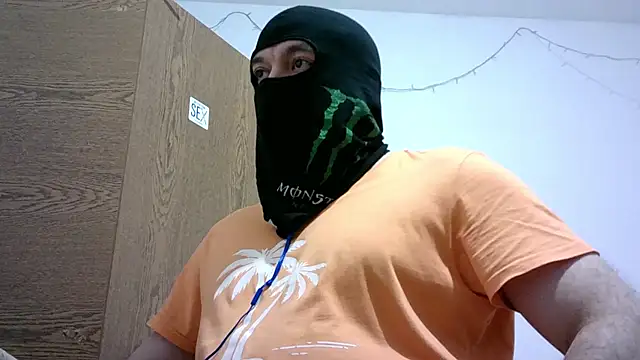 Black Scorpion91 online show from October 15, 5:57 pm