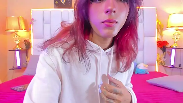 Snapshot of MilkWhore1 chatting on October 9, 2:53 am MilkWhore1 online show from October 9, 2:53 am