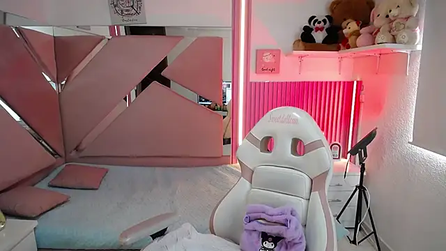 Snapshot of Mia_garcia28 chatting on June 10, 1:10 pm Mia garcia28 online show from June 10, 1:10 pm