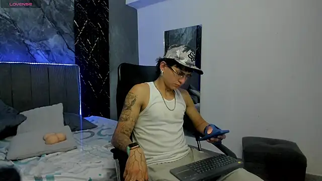 Snapshot of Ebebyjuan chatting on June 9, 8:09 pm Ebebyjuan online show from June 9, 8:09 pm