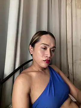 Snapshot of RomanticPearlTS chatting on March 2, 5:08 am RomanticPearlTS online show from March 2, 5:08 am