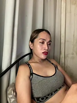 Snapshot of RomanticPearlTS chatting on March 8, 1:36 am RomanticPearlTS online show from March 8, 1:36 am