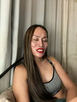 Snapshot of RomanticPearlTS chatting on March 19, 2:32 pm RomanticPearlTS online show from March 19, 2:32 pm