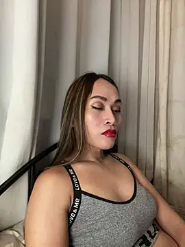 Snapshot of RomanticPearlTS chatting on March 22, 2:31 pm RomanticPearlTS online show from March 22, 2:31 pm