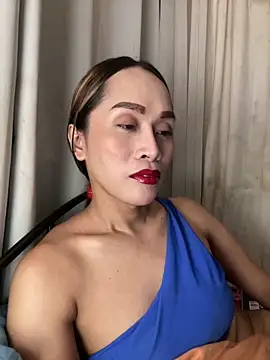 Snapshot of RomanticPearlTS chatting on April 7, 1:11 pm RomanticPearlTS online show from April 7, 1:11 pm