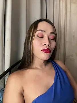 Snapshot of RomanticPearlTS chatting on April 13, 1:00 am RomanticPearlTS online show from April 13, 1:00 am