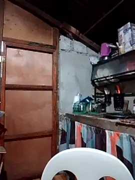 Snapshot of sun_kiss_soul chatting on October 23, 9:35 pm sun kiss soul online show from October 23, 9:35 pm