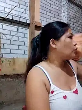 Snapshot of sun_kiss_soul chatting on December 3, 2:30 am sun kiss soul online show from December 3, 2:30 am