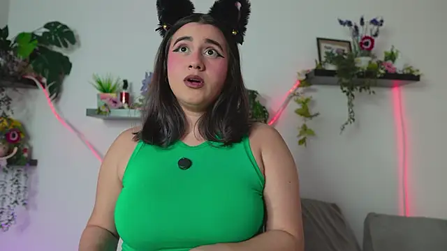 Lana Herondale online show from June 11, 9:02 pm