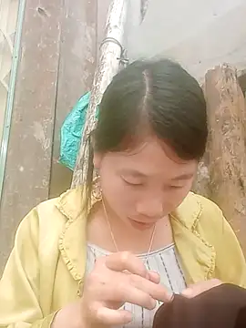 Snapshot of ttctm chatting on April 5, 3:36 am ttctm online show from April 5, 3:36 am