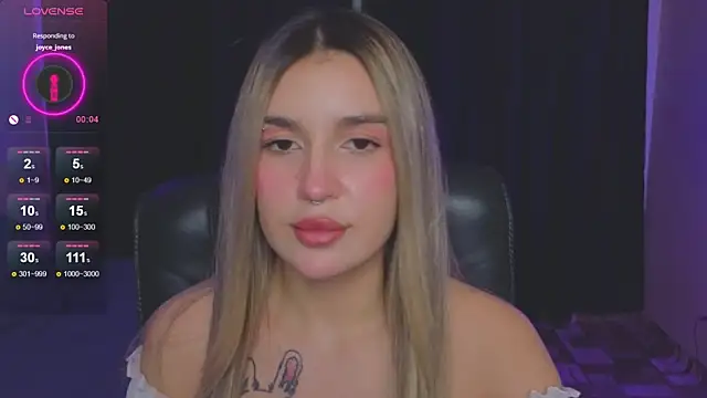 RoxyChill online show from October 14, 8:09 pm