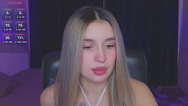 RoxyChill online show from October 15, 7:14 pm