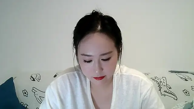 Snapshot of Belinda66 chatting on October 19, 11:44 am Belinda66 online show from October 19, 11:44 am