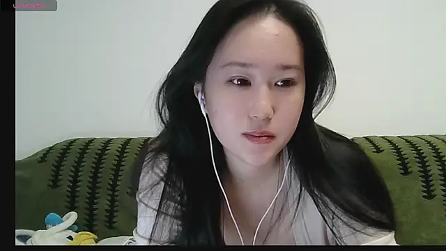Snapshot of Belinda66 chatting on November 9, 8:51 pm Belinda66 online show from November 9, 8:51 pm