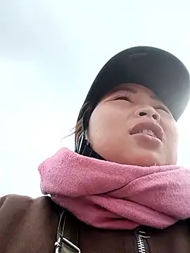 PhamPhung online show from November 19, 4:12 am