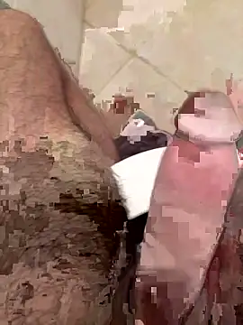 Snapshot of c2c3finm chatting on October 13, 1:33 pm c2c3finm online show from October 13, 1:33 pm