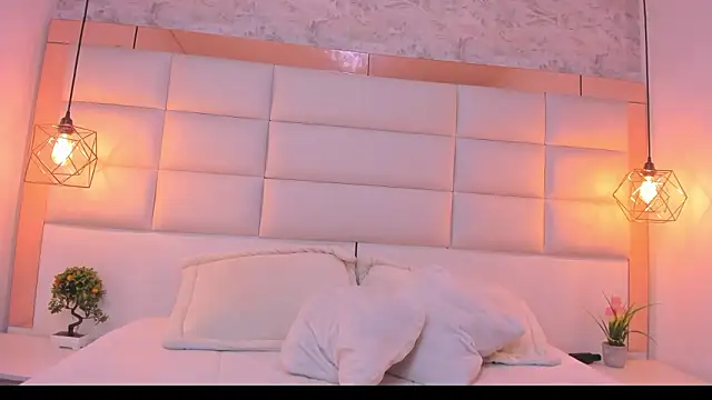 Snapshot of Dali_collin chatting on March 20, 12:43 pm Dali collin online show from March 20, 12:43 pm