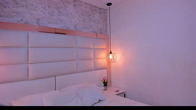 Snapshot of Dali_collin chatting on April 6, 1:12 pm Dali collin online show from April 6, 1:12 pm