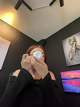 Snapshot of Dali_collin chatting on April 15, 3:13 am Dali collin online show from April 15, 3:13 am