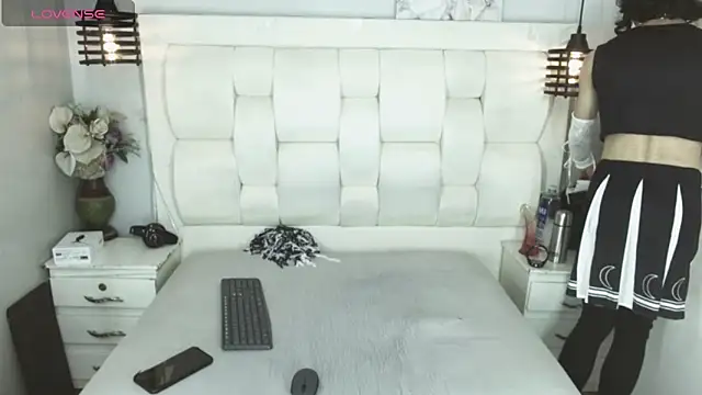 Atley Dolly online show from October 17, 9:17 pm