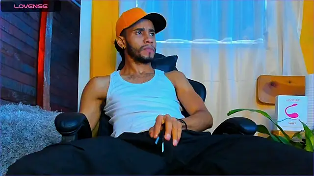 Alex bigcock11  online show from October 18, 1:12 pm