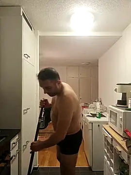 spaccaa online show from April 28, 9:31 pm