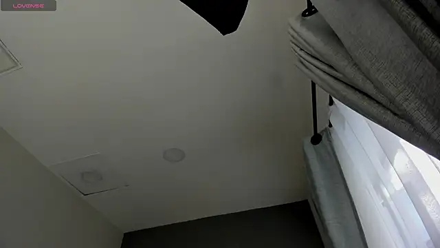 Vela jade online show from October 15, 7:36 pm