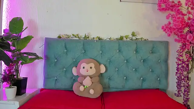 Tommy Lovee online show from March 7, 4:20 am