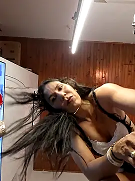 Snapshot of biianca_1 chatting on February 1, 4:49 pm biianca 1 online show from February 1, 4:49 pm