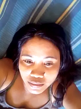 Snapshot of cheeseGirl69 chatting on June 10, 3:50 am cheeseGirl69 online show from June 10, 3:50 am