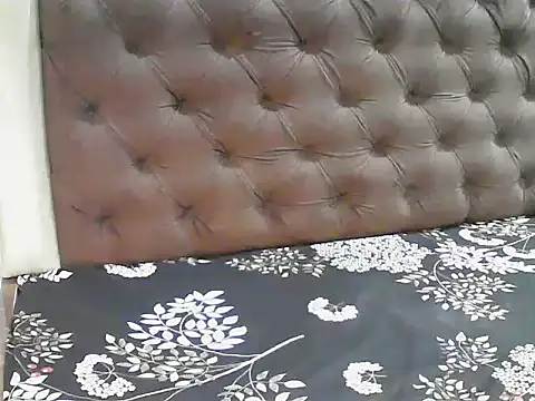 elize   online show from October 7, 2:53 am