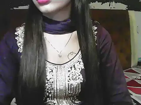 Snapshot of elize__ chatting on December 19, 3:46 am elize online show from December 19, 3:46 am