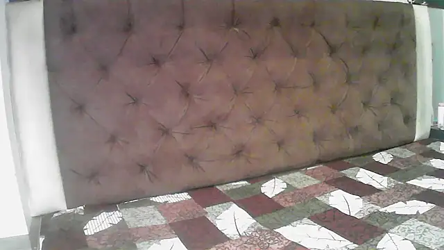 Snapshot of elize__ chatting on January 9, 2:25 am elize online show from January 9, 2:25 am