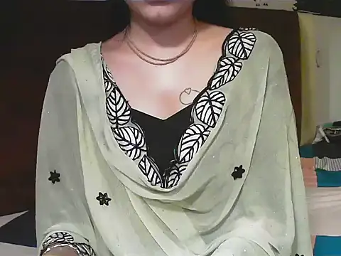 Snapshot of elize__ chatting on January 14, 3:23 am elize online show from January 14, 3:23 am