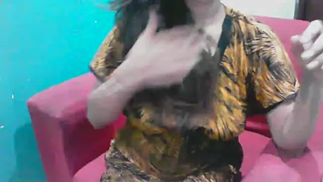 Snapshot of elize__ chatting on June 3, 9:42 pm elize online show from June 3, 9:42 pm