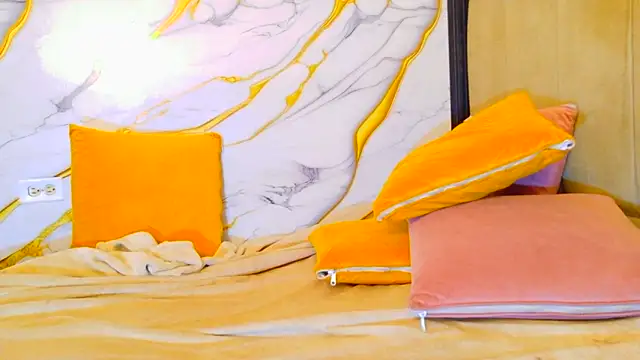 AmbarSmit online show from March 28, 2:44 am