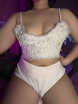 Donna11 online show from June 3, 2:33 pm