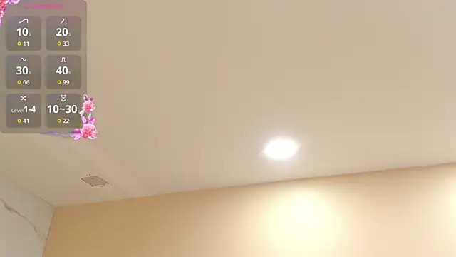 julieta rosee online show from October 17, 10:45 pm